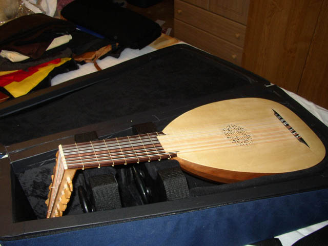 Ken_Brodkey_8_course_Renaissance_Lute_2