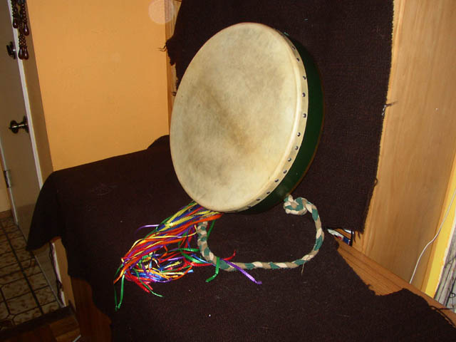 Trinity_College_Bodhran_green_with_strap